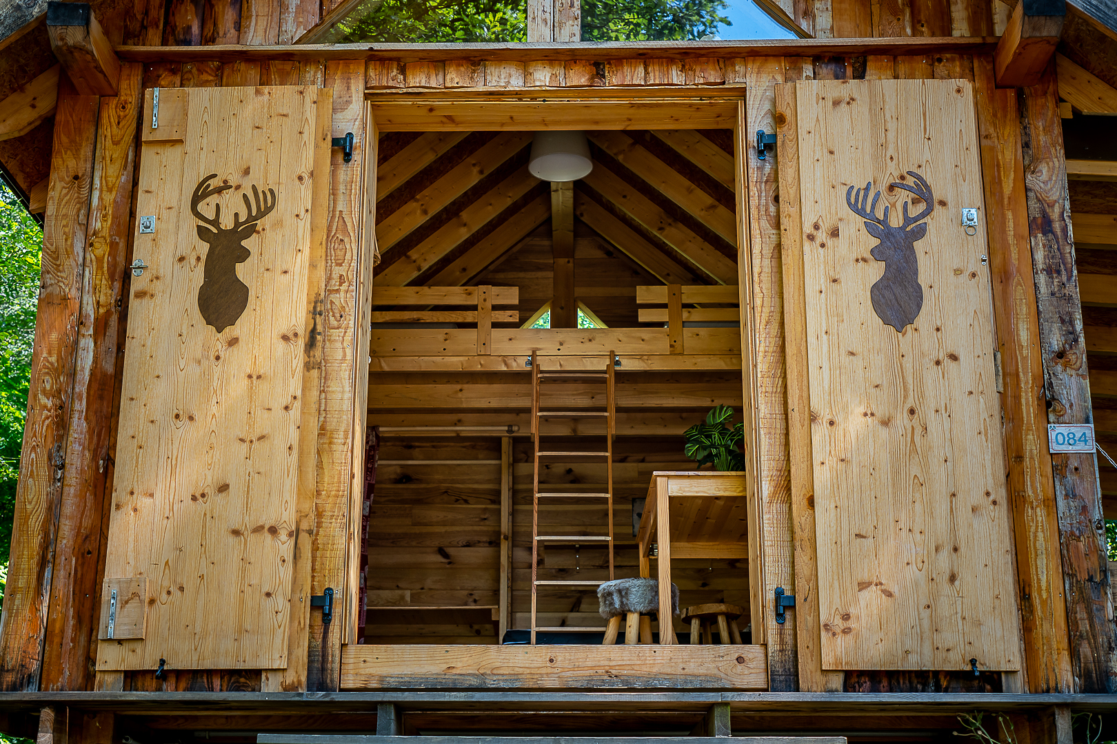 CAMPING OSENBACH 100 INTERIEUR CT | Camping Osenbach La Cabane Trappeur : L’Alliance Parfaite entre Nature et Confort Gérardmer